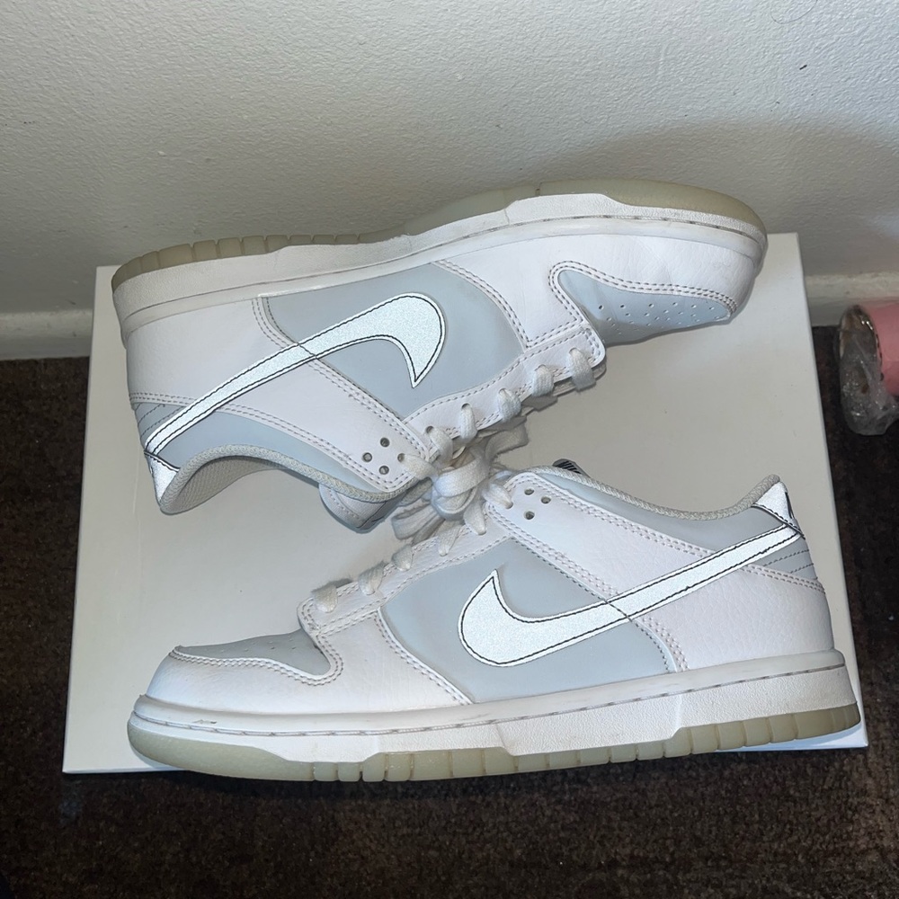 Nike Dunk Low GS white smoke grey pure platinum, size 5.5 kids (women’s size 7)